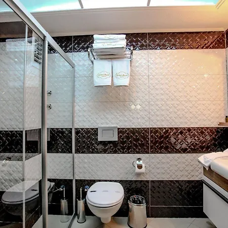 Hotel Grand Akcali